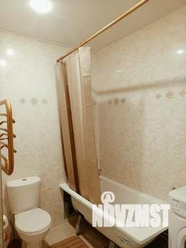 Студия квартира, посуточно, 40м2, 1/10 этаж