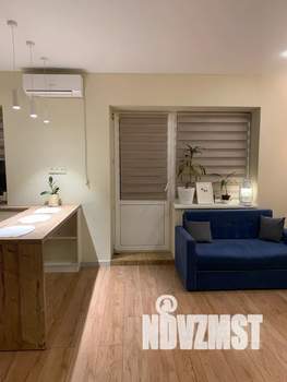 Студия квартира, посуточно, 35м2, 3/3 этаж