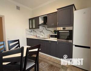 1-к квартира, посуточно, 45м2, 7/10 этаж