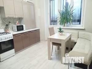 1-к квартира, посуточно, 40м2, 3/8 этаж