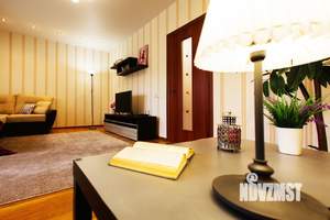 2-к квартира, посуточно, 65м2, 1/1 этаж