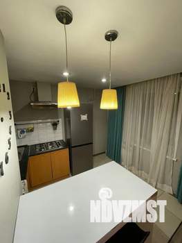 Студия квартира, посуточно, 39м2, 1/5 этаж