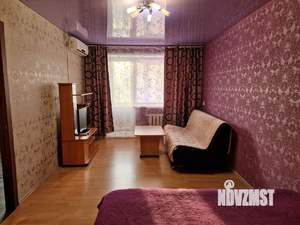 1-к квартира, посуточно, 40м2, 5/5 этаж