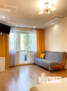 2-к квартира, посуточно, 45м2, 1/1 этаж