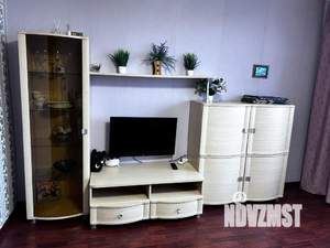 2-к квартира, посуточно, 49м2, 8/10 этаж