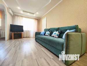 2-к квартира, посуточно, 45м2, 1/1 этаж