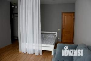 Студия квартира, посуточно, 33м2, 1/5 этаж