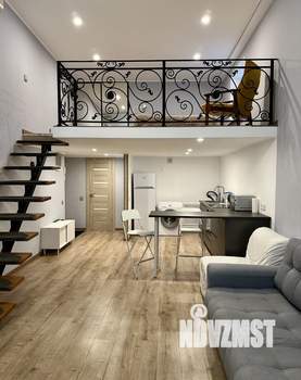 Студия квартира, посуточно, 46м2, 1/3 этаж