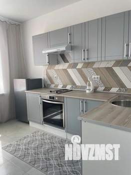 1-к квартира, посуточно, 38м2, 1/1 этаж