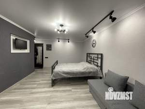 Студия квартира, посуточно, 40м2, 3/5 этаж