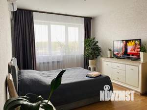 1-к квартира, посуточно, 43м2, 8/17 этаж