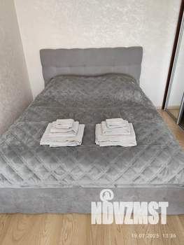 1-к квартира, посуточно, 40м2, 9/15 этаж