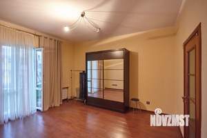 5-к квартира, на длительный срок, 350м2, 2/4 этаж