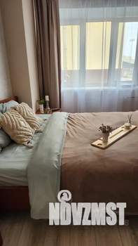 1-к квартира, посуточно, 40м2, 2/16 этаж