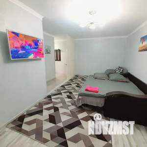 2-к квартира, посуточно, 42м2, 3/4 этаж