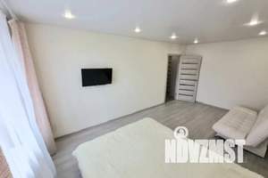 1-к квартира, посуточно, 40м2, 5/5 этаж
