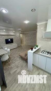 2-к квартира, посуточно, 45м2, 1/1 этаж