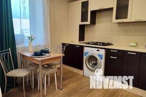 1-к квартира, посуточно, 42м2, 4/9 этаж