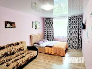 Студия квартира, посуточно, 34м2, 1/5 этаж