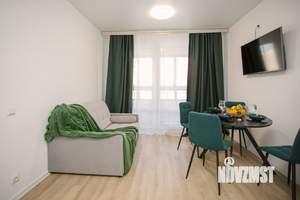 1-к квартира, посуточно, 38м2, 8/18 этаж