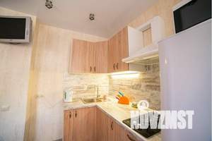 2-к квартира, посуточно, 30м2, 2/3 этаж