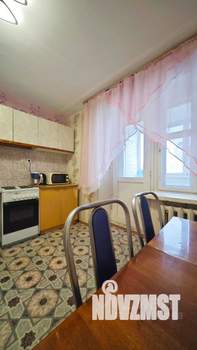1-к квартира, посуточно, 38м2, 4/12 этаж