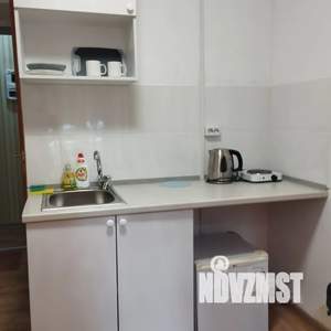 Студия квартира, посуточно, 12м2, 1/4 этаж
