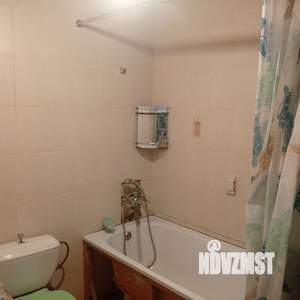 Студия квартира, посуточно, 35м2, 1/5 этаж