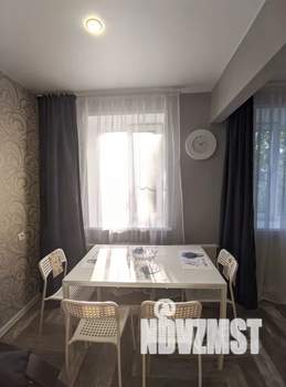 1-к квартира, посуточно, 40м2, 2/3 этаж