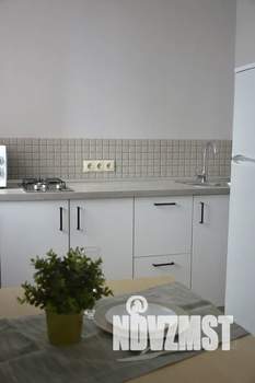 Студия квартира, посуточно, 33м2, 1/5 этаж