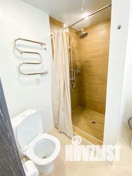 Студия квартира, посуточно, 32м2, 1/5 этаж