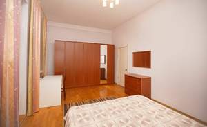 3-к квартира, на длительный срок, 107м2, 2/4 этаж