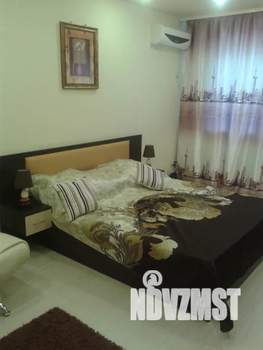 1-к квартира, посуточно, 42м2, 1/12 этаж