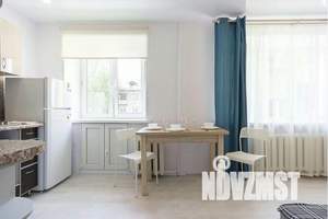 2-к квартира, посуточно, 39м2, 4/5 этаж