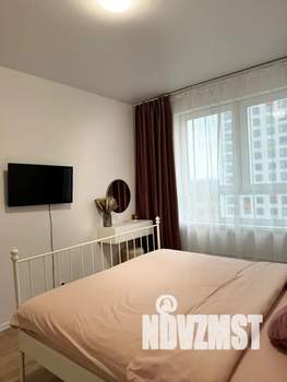 2-к квартира, посуточно, 65м2, 7/17 этаж