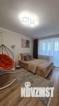 1-к квартира, посуточно, 39м2, 17/17 этаж