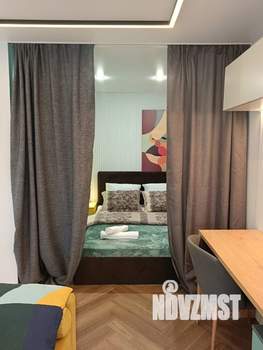 Студия квартира, посуточно, 35м2, 3/5 этаж