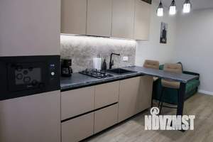 1-к квартира, посуточно, 43м2, 7/10 этаж