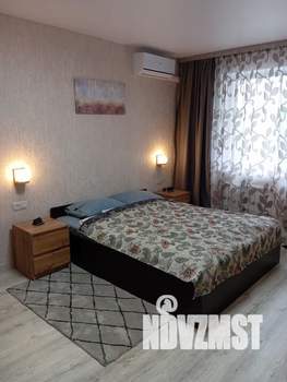 1-к квартира, посуточно, 38м2, 2/9 этаж