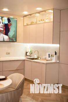 Студия квартира, посуточно, 48м2, 2/11 этаж