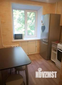1-к квартира, посуточно, 30м2, 3/5 этаж