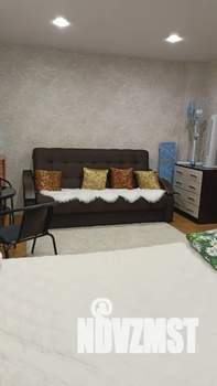 1-к квартира, посуточно, 45м2, 1/5 этаж