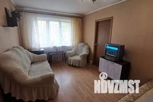 2-к квартира, посуточно, 50м2, 1/5 этаж
