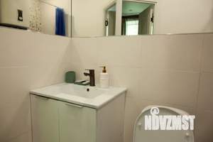 Студия квартира, посуточно, 35м2, 1/4 этаж