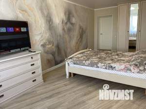 3-к квартира, посуточно, 82м2, 1/1 этаж