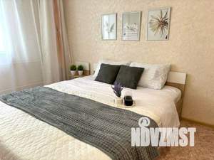 2-к квартира, посуточно, 53м2, 3/18 этаж