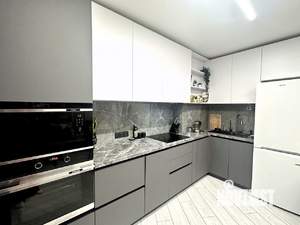 Студия квартира, на длительный срок, 37м2, 5/18 этаж