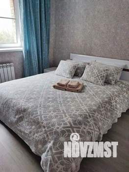 1-к квартира, посуточно, 37м2, 1/1 этаж