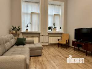 Студия квартира, посуточно, 46м2, 1/3 этаж