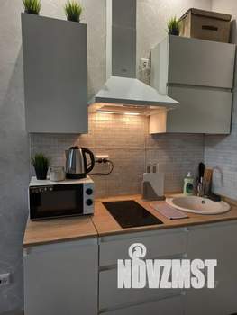 Студия квартира, посуточно, 18м2, 1/4 этаж